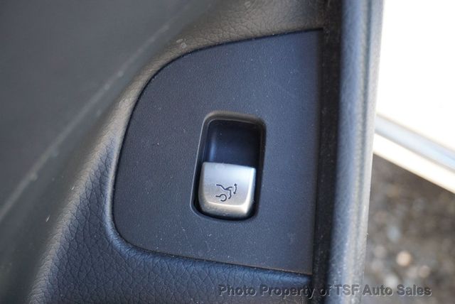 2017 Mercedes-Benz E-Class E 300 Luxury 4MATIC Sedan - 22978338 - 32