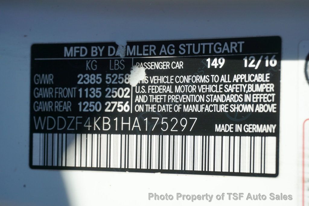 2017 Mercedes-Benz E-Class E 300 Luxury 4MATIC Sedan - 22978338 - 40