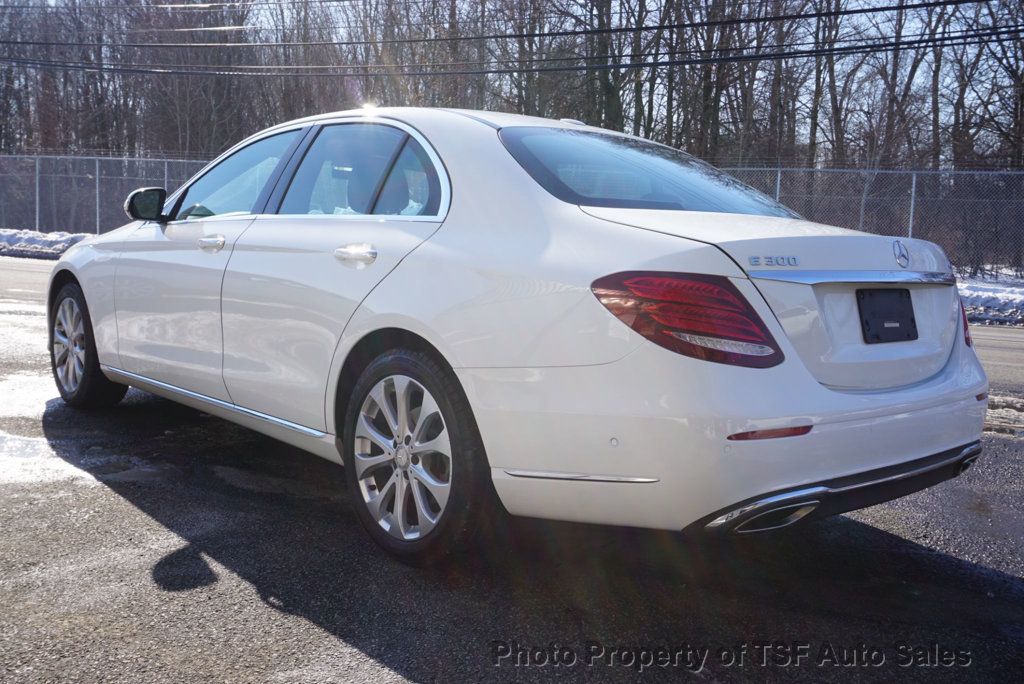 2017 Mercedes-Benz E-Class E 300 Luxury 4MATIC Sedan - 22978338 - 4