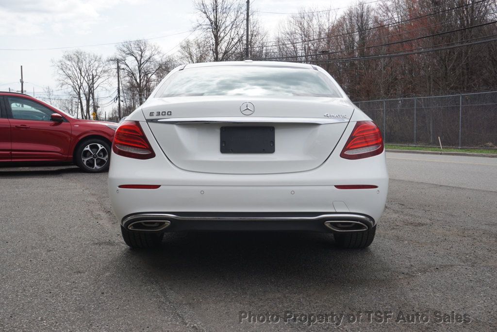 2017 Mercedes-Benz E-Class E 300 Luxury 4MATIC Sedan PEMIUM 2 PKG MASSAGE/DYNAMIC SEATS  - 23007124 - 5