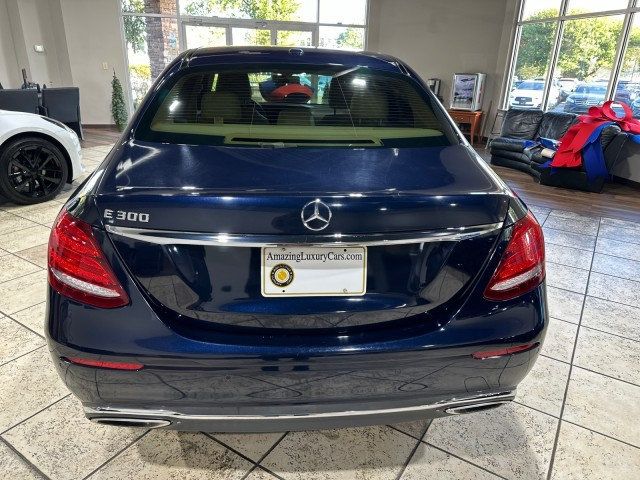 2017 Mercedes-Benz E-Class E 300 Luxury RWD Sedan - 22618552 - 4