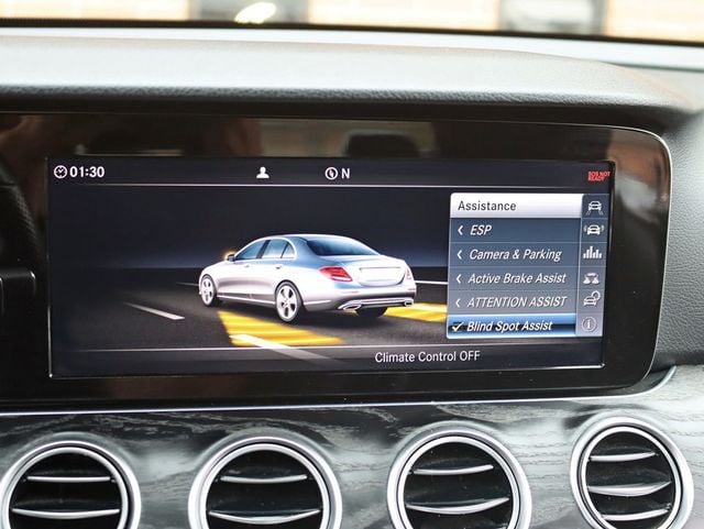 2017 Mercedes-Benz E-Class E300 Sport 4MATIC Premium / Burmester Sound Package - 23095089 - 20