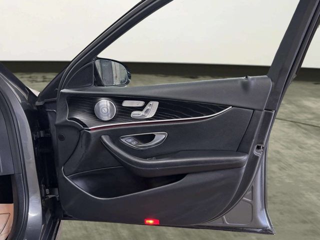 2017 Mercedes-Benz E-Class E 300 Sport 4MATIC Sedan - 23019488 - 18