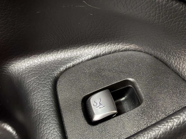 2017 Mercedes-Benz E-Class E 300 Sport 4MATIC Sedan - 23019488 - 30