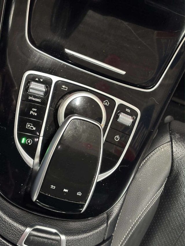 2017 Mercedes-Benz E-Class E 300 Sport 4MATIC Sedan - 23019488 - 32