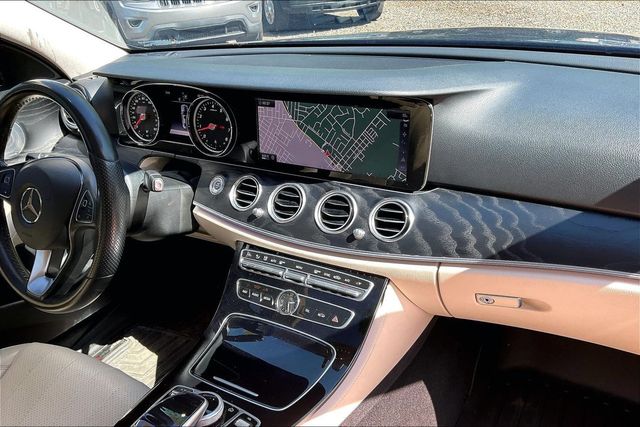 2017 Mercedes-Benz E-Class E 300 Sport 4MATIC Sedan - 23004043 - 30