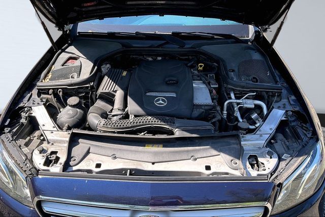 2017 Mercedes-Benz E-Class E 300 Sport 4MATIC Sedan - 23004043 - 37