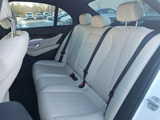 2017 Mercedes-Benz E-Class E 300 Sport 4MATIC Sedan - 22969941 - 18