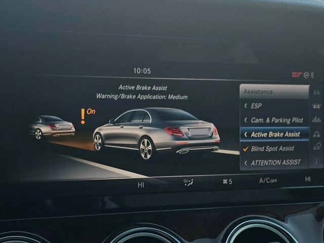 2017 Mercedes-Benz E-Class E 300 Sport 4MATIC Sedan - 22969941 - 27