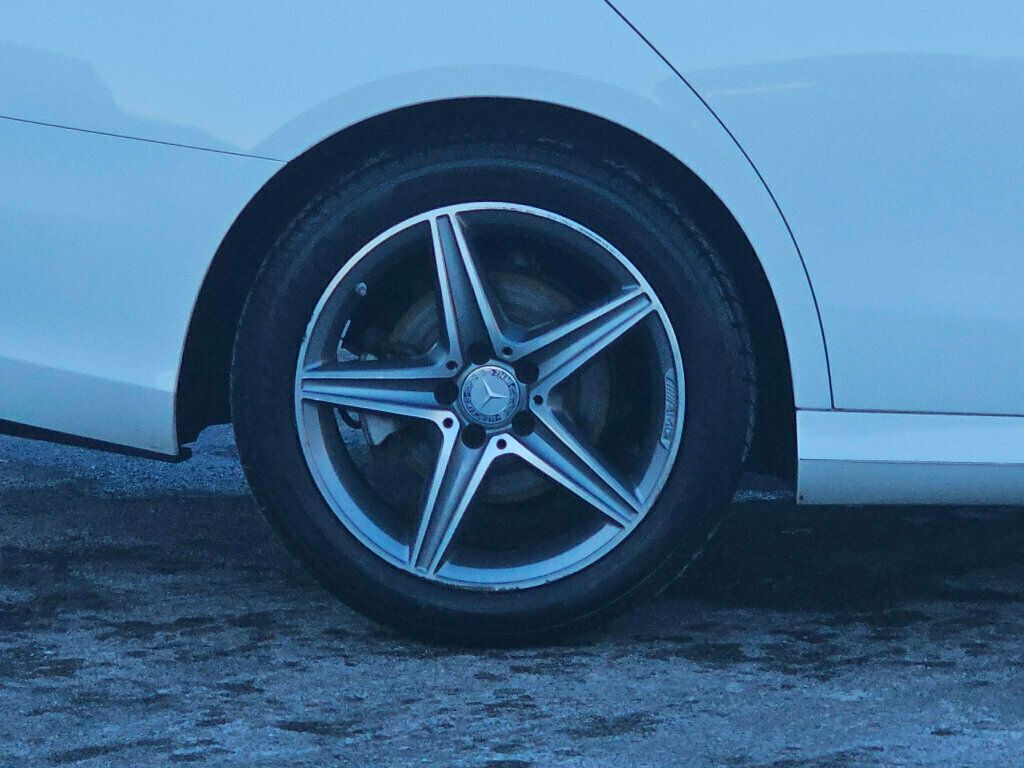 2017 Mercedes-Benz E-Class E 300 Sport 4MATIC Sedan - 22969941 - 42