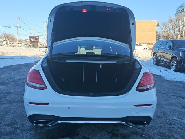 2017 Mercedes-Benz E-Class E 300 Sport 4MATIC Sedan - 22969941 - 44