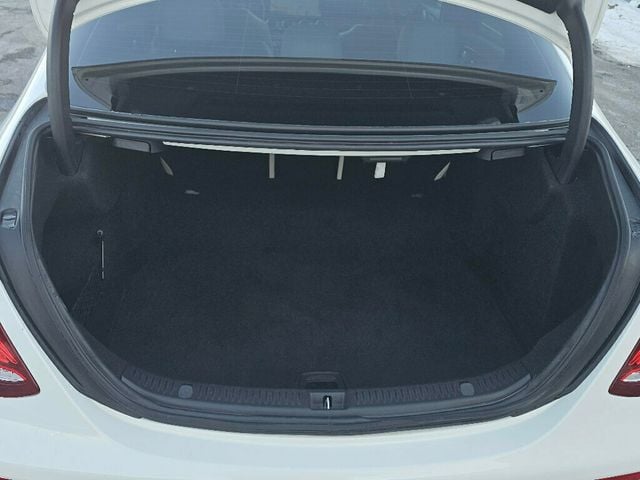 2017 Mercedes-Benz E-Class E 300 Sport 4MATIC Sedan - 22969941 - 46