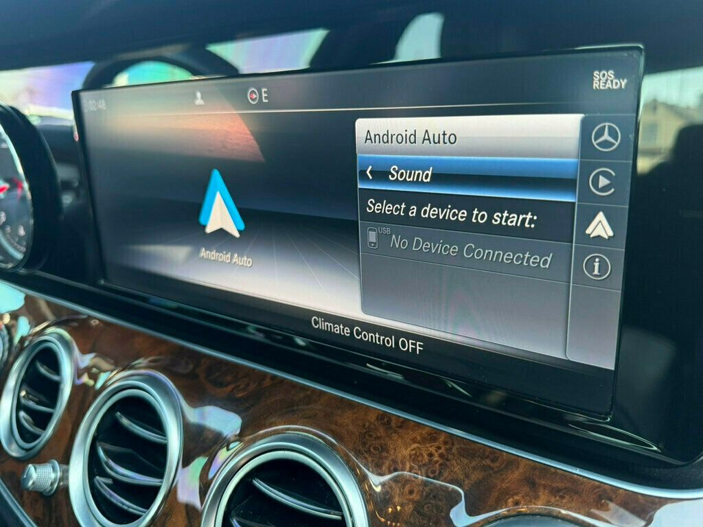 2017 Mercedes-Benz E-Class E 300 Sport 4MATIC Sedan - 23008158 - 23