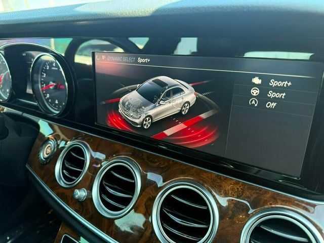 2017 Mercedes-Benz E-Class E 300 Sport 4MATIC Sedan - 23008158 - 25