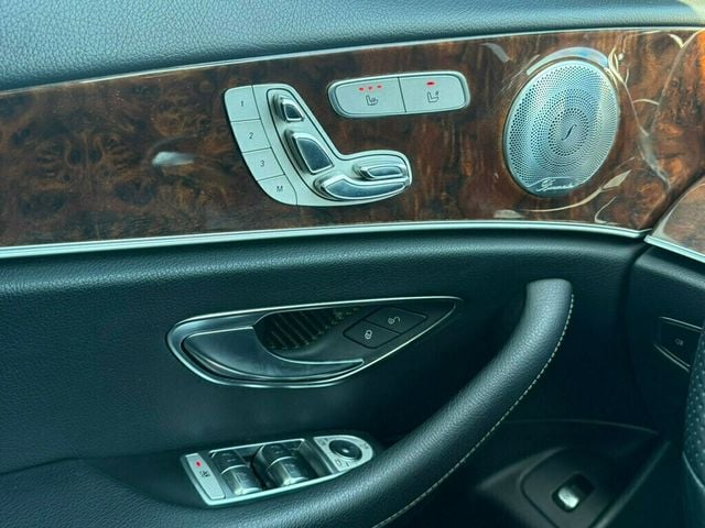 2017 Mercedes-Benz E-Class E 300 Sport 4MATIC Sedan - 23008158 - 29