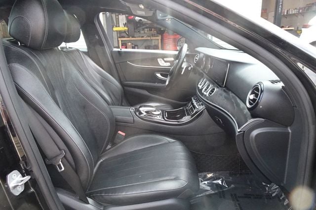 2017 Mercedes-Benz E-Class E 300 Sport 4MATIC Sedan - 22928040 - 10