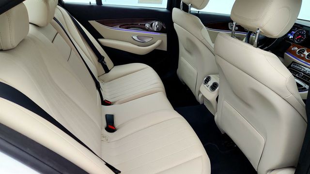 2017 Mercedes-Benz E-Class E 300 Sport 4MATIC Sedan with Premium 1 Package & Burmester SS - 22968503 - 21