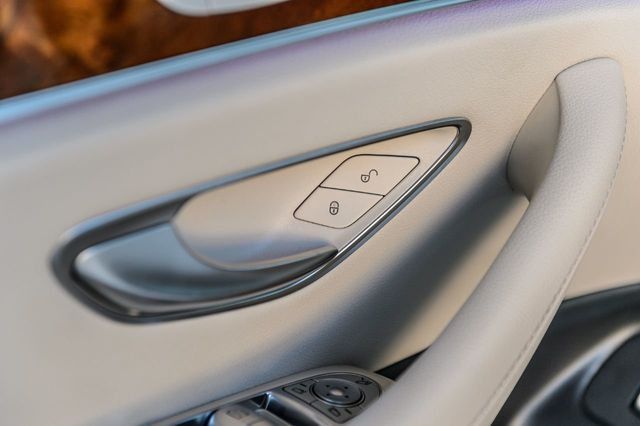 2017 Mercedes-Benz E-Class E300 SPORT - NAV - BACKUP CAM - BLUETOOTH - GORGEOUS - 22312184 - 48
