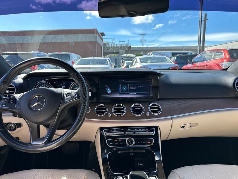 2017 Mercedes-Benz E-Class E 300 Sport RWD Sedan - 22944589 - 12