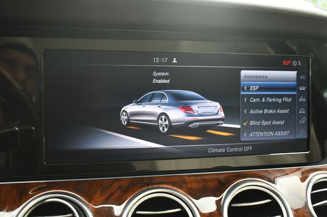 2017 Mercedes-Benz E-Class E 300 Sport RWD Sedan - 23020913 - 32