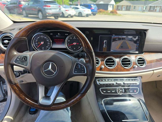 2017 Mercedes-Benz E-Class E 300 Sport RWD Sedan - 23020913 - 5