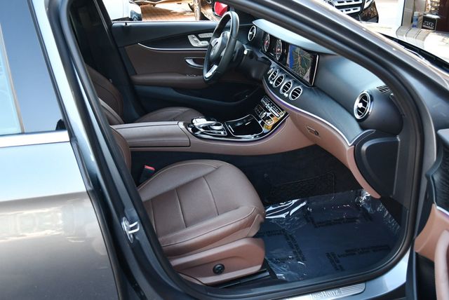 2017 Mercedes-Benz E-Class E 300 Sport RWD Sedan W/P1 and Sport Wheel Packages - 23070779 - 45