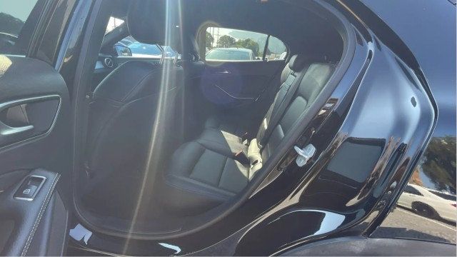 2017 Mercedes-Benz GLA GLA 250 SUV - 23075410 - 14