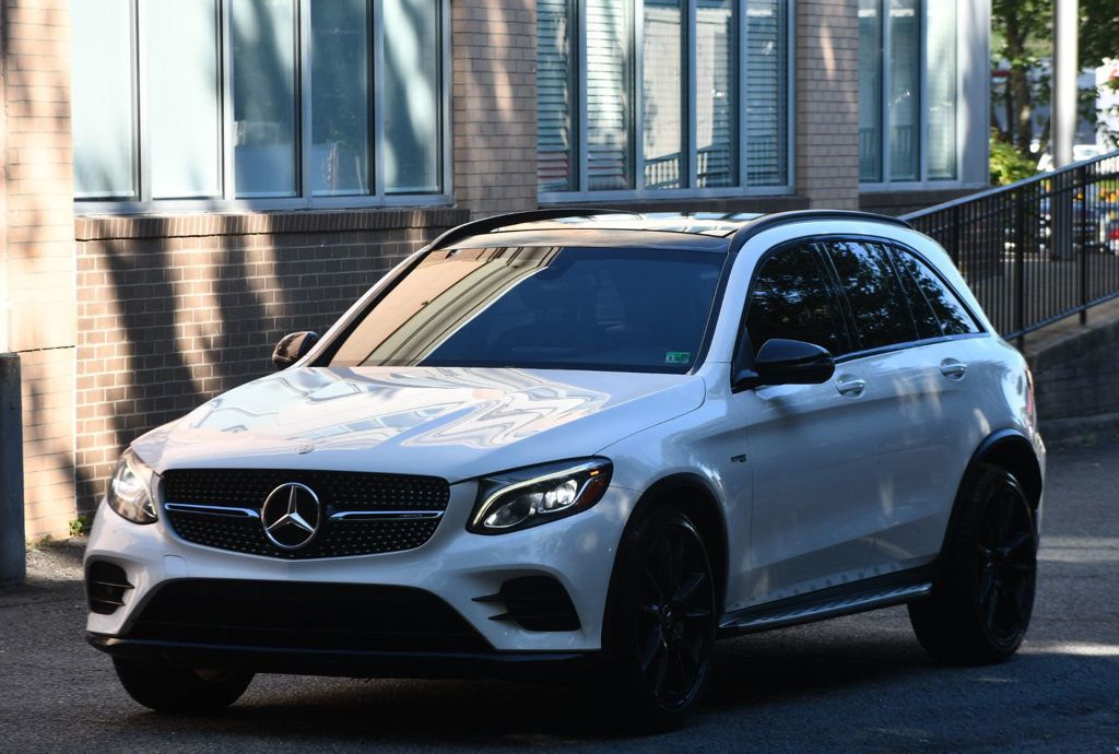 2017 Mercedes Benz GLC AMG 43 4MATIC photo 3