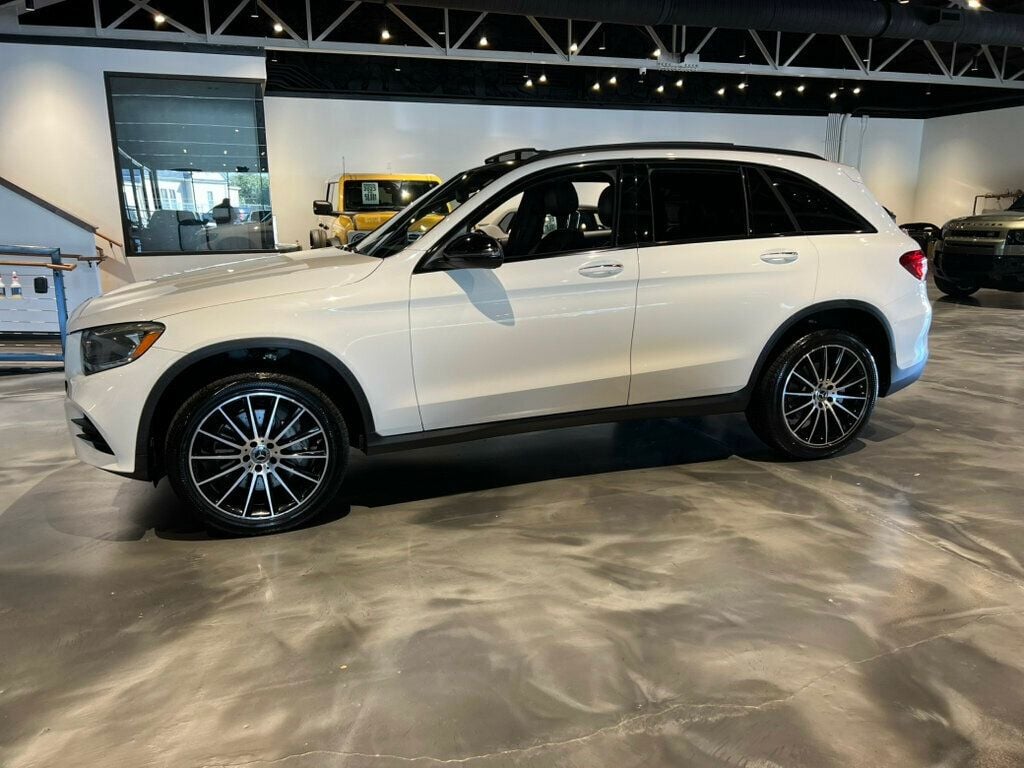 2017 Mercedes-Benz GLC AWD/PremiumPkg/SportPkg/NightPkg/PanoRoof/HtdSeats/20"AMG Wheels - 22910842 - 1