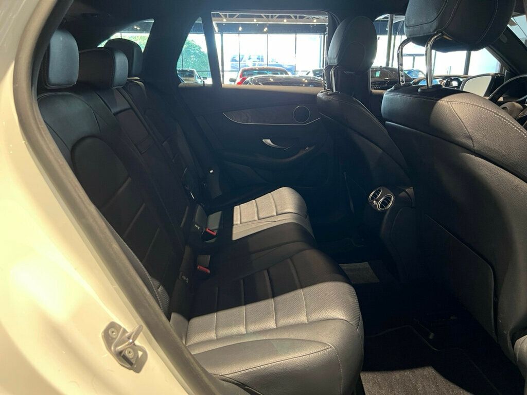 2017 Mercedes-Benz GLC AWD/PremiumPkg/SportPkg/NightPkg/PanoRoof/HtdSeats/20"AMG Wheels - 22910842 - 27