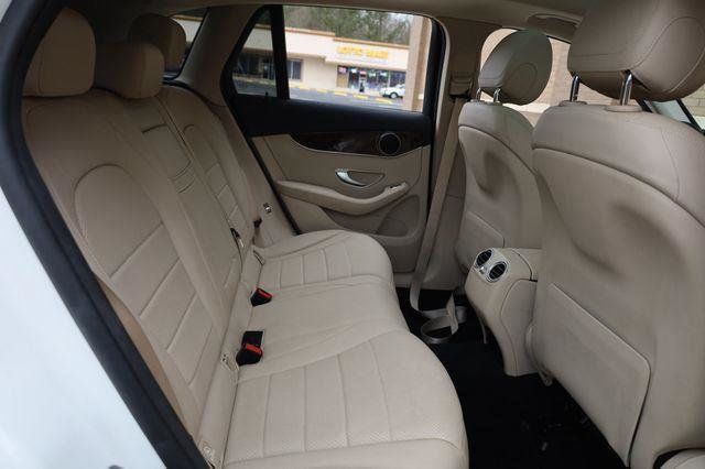 2017 Mercedes-Benz GLC GLC300 - 23048919 - 22