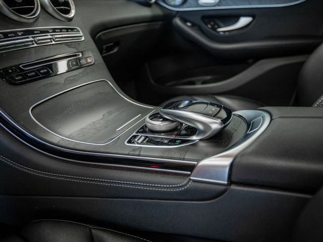 2017 Mercedes-Benz GLC GLC 300 4MATIC SUV - 23006742 - 22