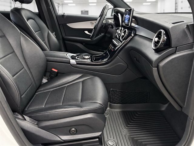 2017 Mercedes-Benz GLC GLC 300 4MATIC SUV - 23091935 - 27