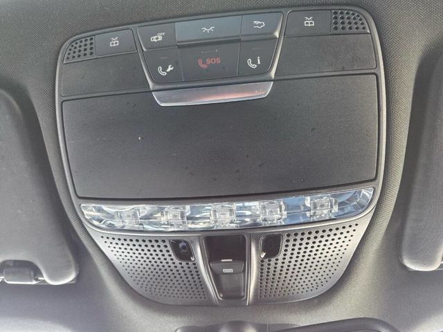 2017 Mercedes-Benz GLC GLC 300 4MATIC SUV - 22993965 - 31