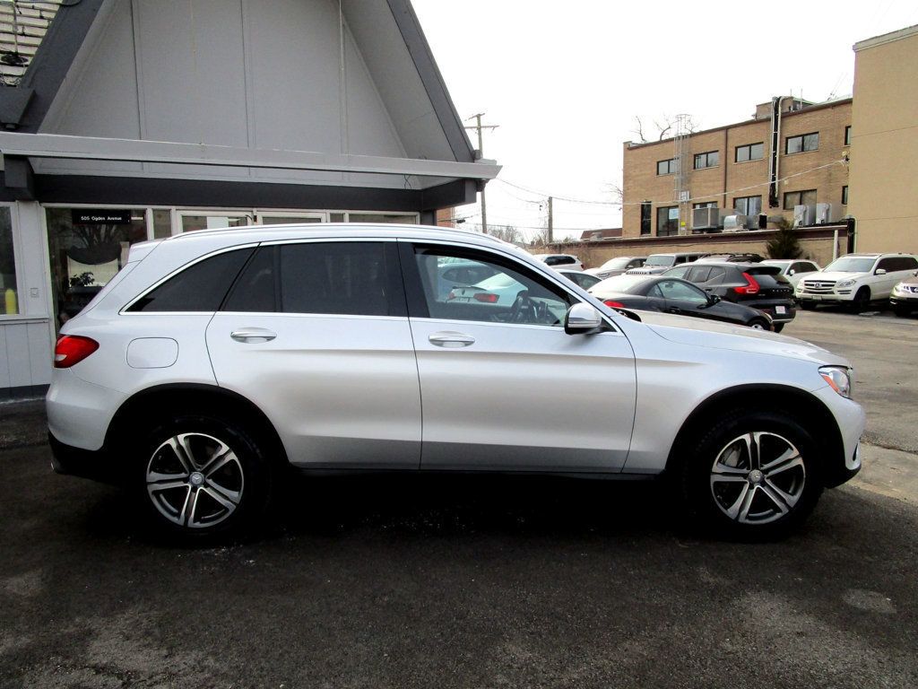 2017 Mercedes-Benz GLC GLC 300 4MATIC SUV - 22985552 - 10