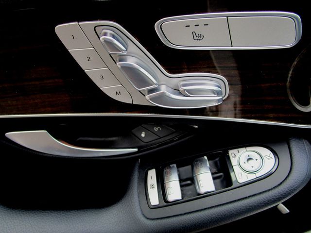 2017 Mercedes-Benz GLC GLC 300 4MATIC SUV - 22985552 - 25