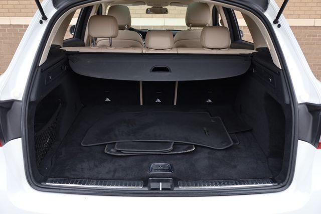 2017 Mercedes-Benz GLC GLC 300 4MATIC SUV - 22969264 - 9