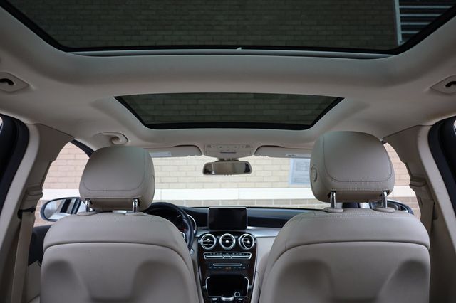 2017 Mercedes-Benz GLC GLC 300 4MATIC SUV - 22969264 - 19