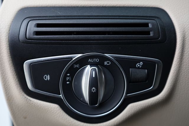 2017 Mercedes-Benz GLC GLC 300 4MATIC SUV - 22969264 - 31