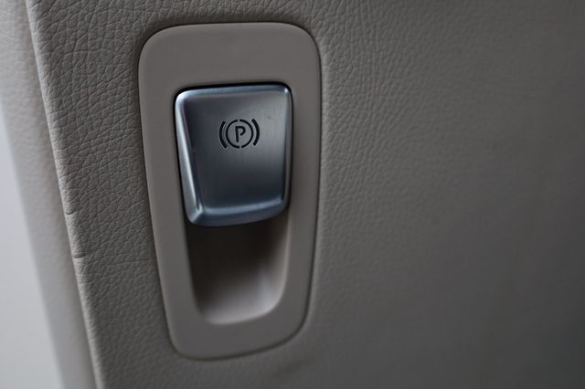 2017 Mercedes-Benz GLC GLC 300 4MATIC SUV - 22969264 - 32