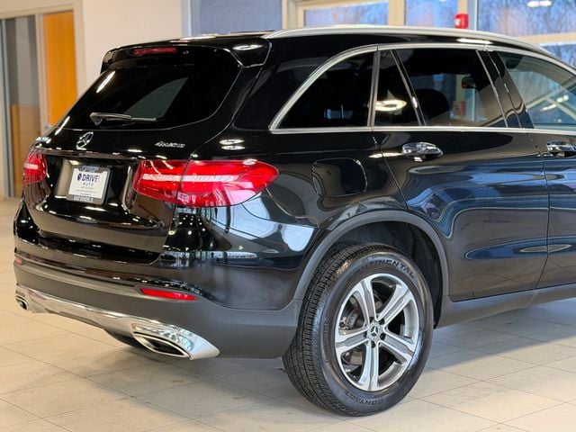2017 Mercedes-Benz GLC GLC 300 4MATIC SUV - 23008742 - 10