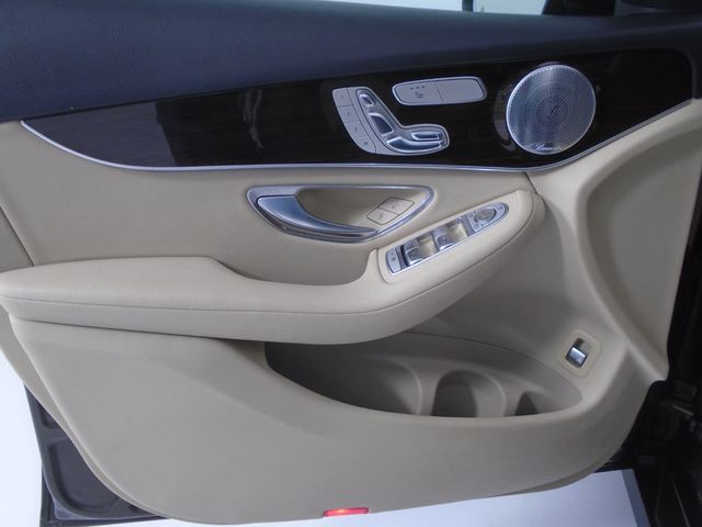 2017 Mercedes-Benz GLC GLC 300 4MATIC SUV - 22948185 - 9