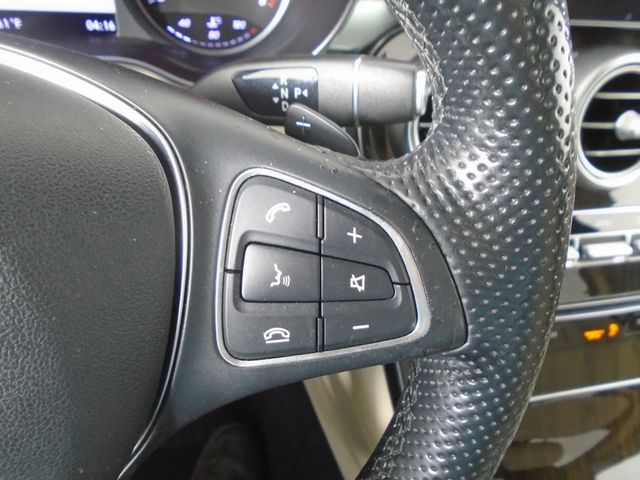 2017 Mercedes-Benz GLC GLC 300 4MATIC SUV - 22948185 - 13