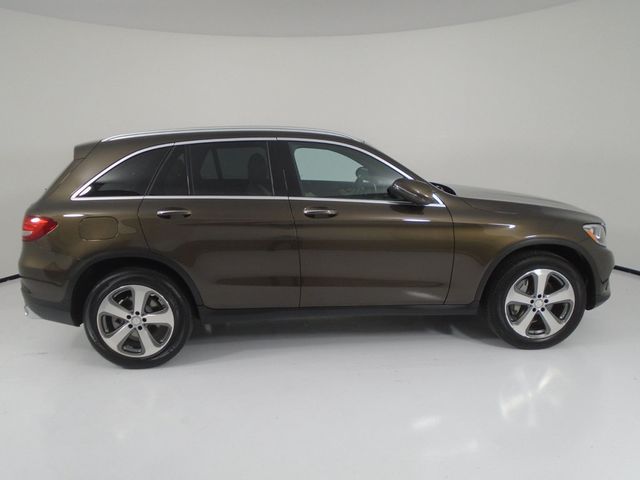 2017 Mercedes-Benz GLC GLC 300 4MATIC SUV - 22948185 - 1
