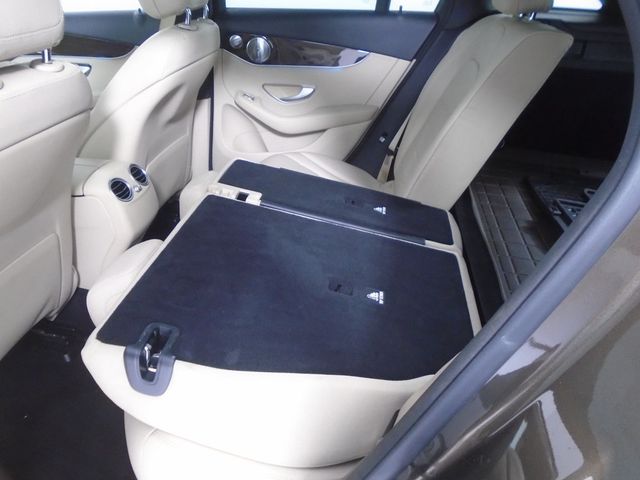 2017 Mercedes-Benz GLC GLC 300 4MATIC SUV - 22948185 - 32