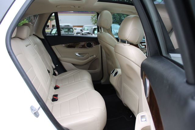 2017 Mercedes-Benz GLC GLC 300 SUV - 23038911 - 33