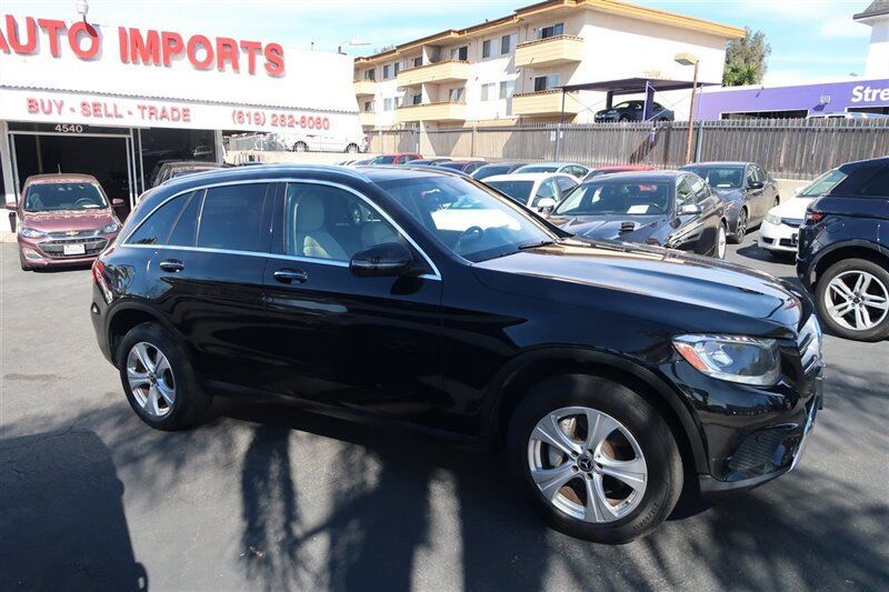 2017 Mercedes-Benz GLC GLC 300 SUV - 22989526 - 22