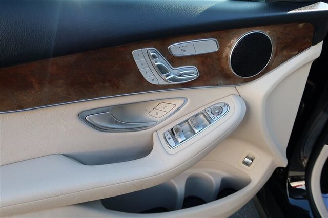 2017 Mercedes-Benz GLC GLC 300 SUV - 22989526 - 6