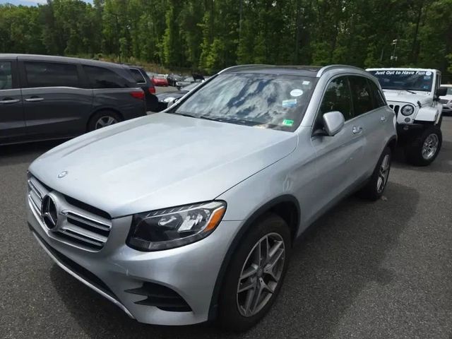 2017 Mercedes-Benz GLC GLC 300 SUV - 23023555 - 0