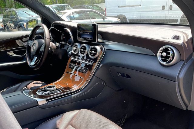 2017 Mercedes-Benz GLC GLC 300 SUV - 23023555 - 12